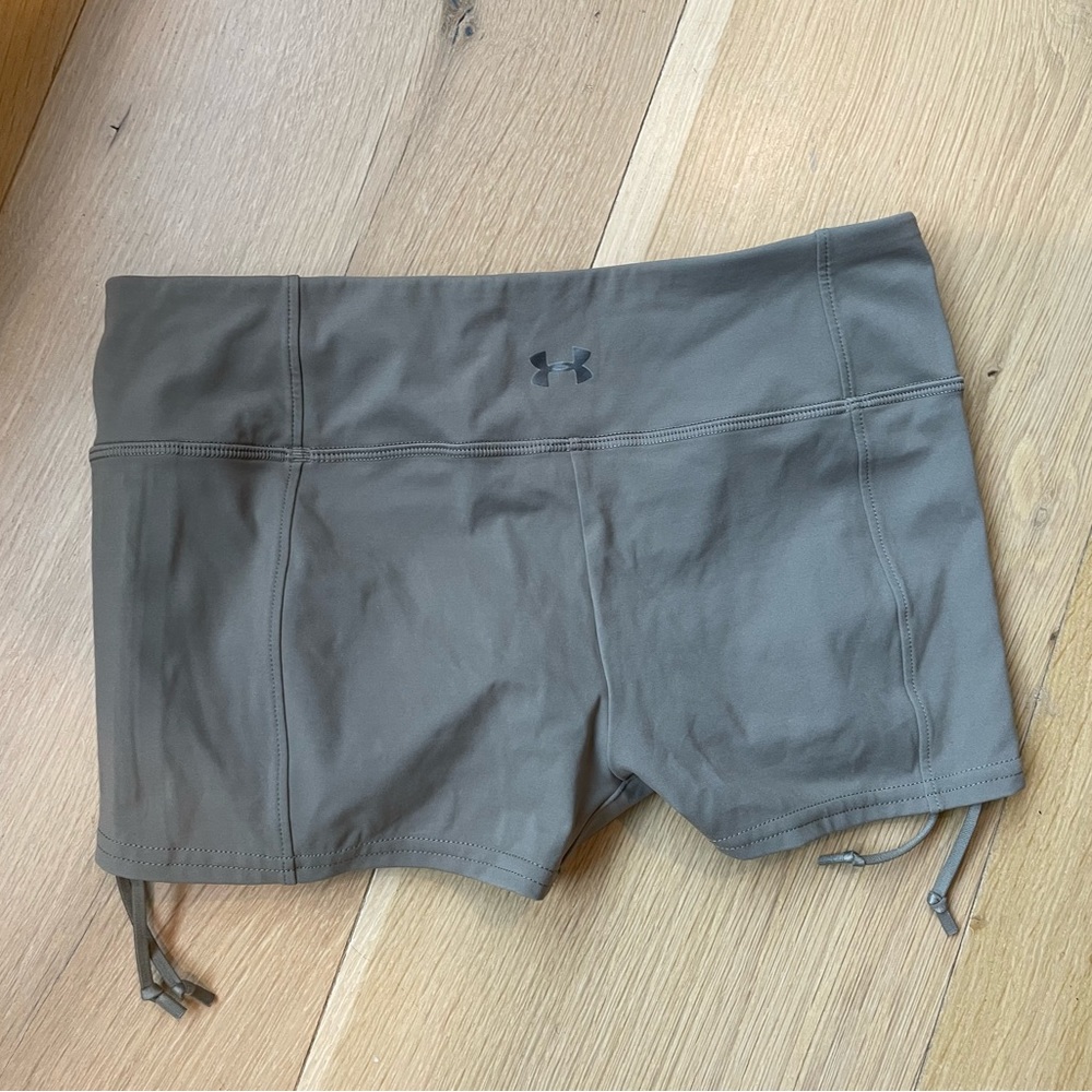 Under Armour Side Ruch Bootie Short XSmall Women’s